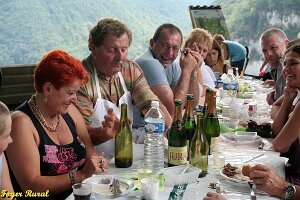 2007_repas foyer_187 