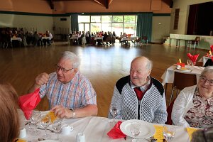 2023 repas Montmorot_017