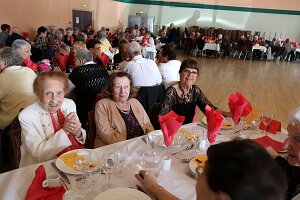 2023 repas Montmorot_018